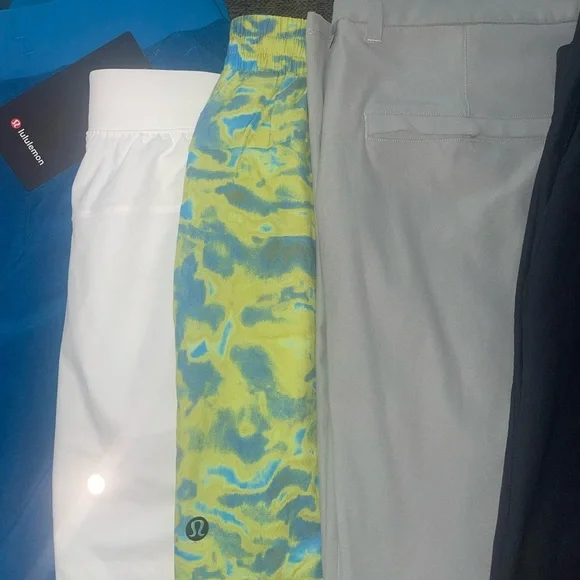 Lululemon Blue/Yellow Swim Shorts - Picture 2 of 2